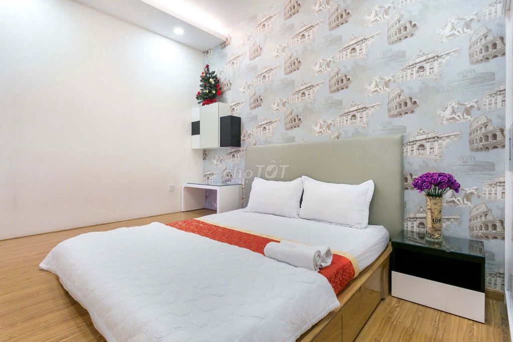 The empty house needs two Sunrise Central Bedrooms across fromtte Mark.