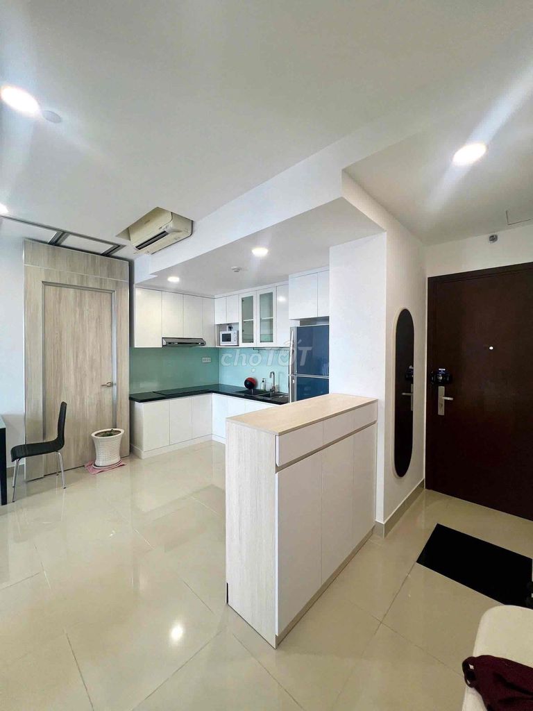 Renting Sunrise CityView District 7h: