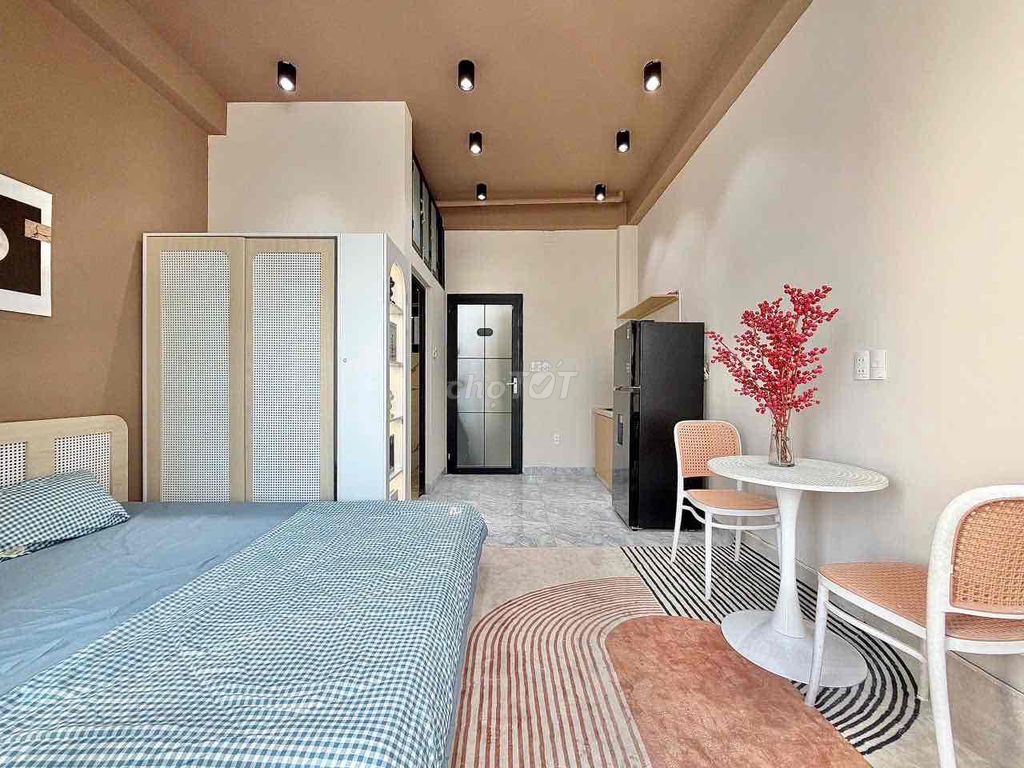The studio is full of furniture - decor super pretty ... Tân Sơn Nhì
