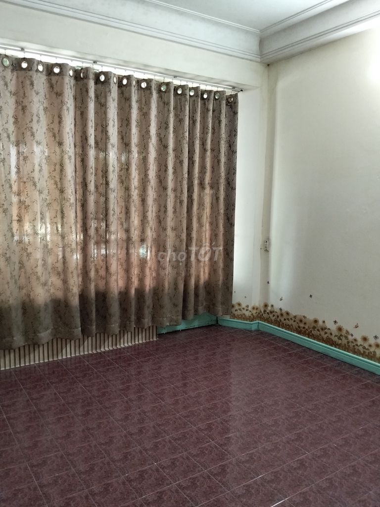 Rent a room that's cheap.