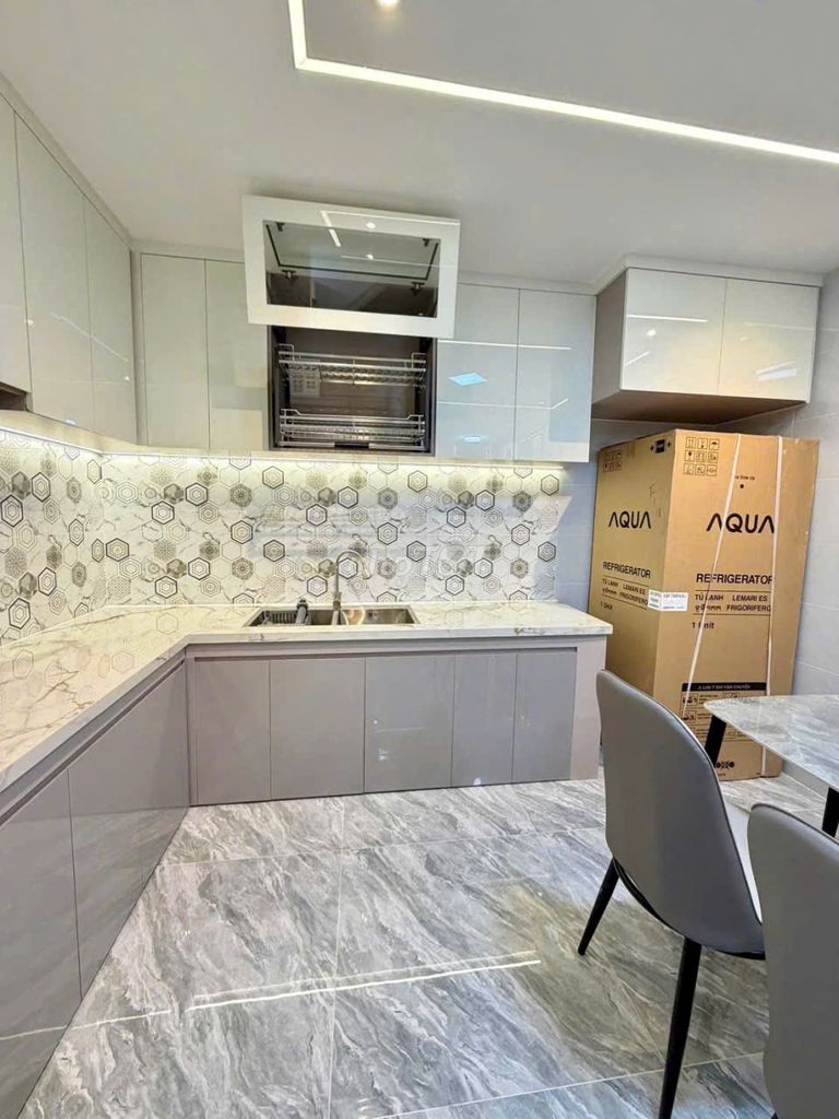 Need to rent an alley building. 476 A Thăng Long-7*4 Tân Bình