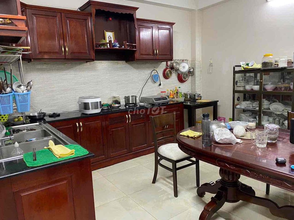 Right here, tttm permmal - 48 rounds 5 x22 M 3 bedrooms 3 toilets at + vpcty + spa
