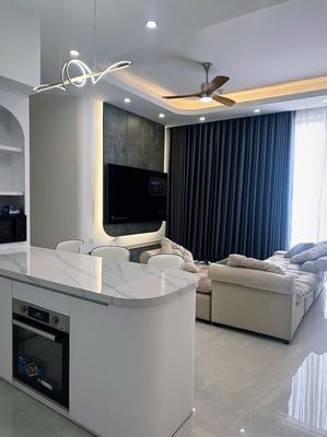Rent penthouse 5 bedroom 3 toilet 209 m2 at River Panorama high-end interior