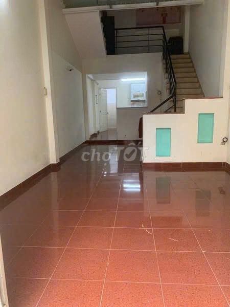 Rent an alley house on Phú Thọ Hoà 4 x 20 M cast a floor