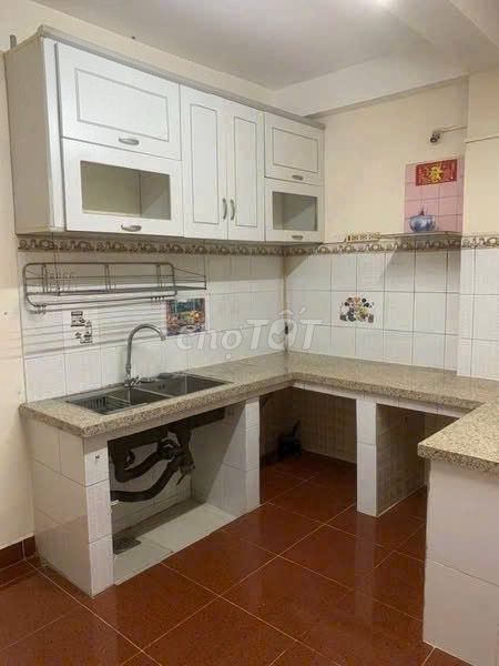 Rent an alley house on Phú Thọ Hoà 4 x 20 M cast a floor