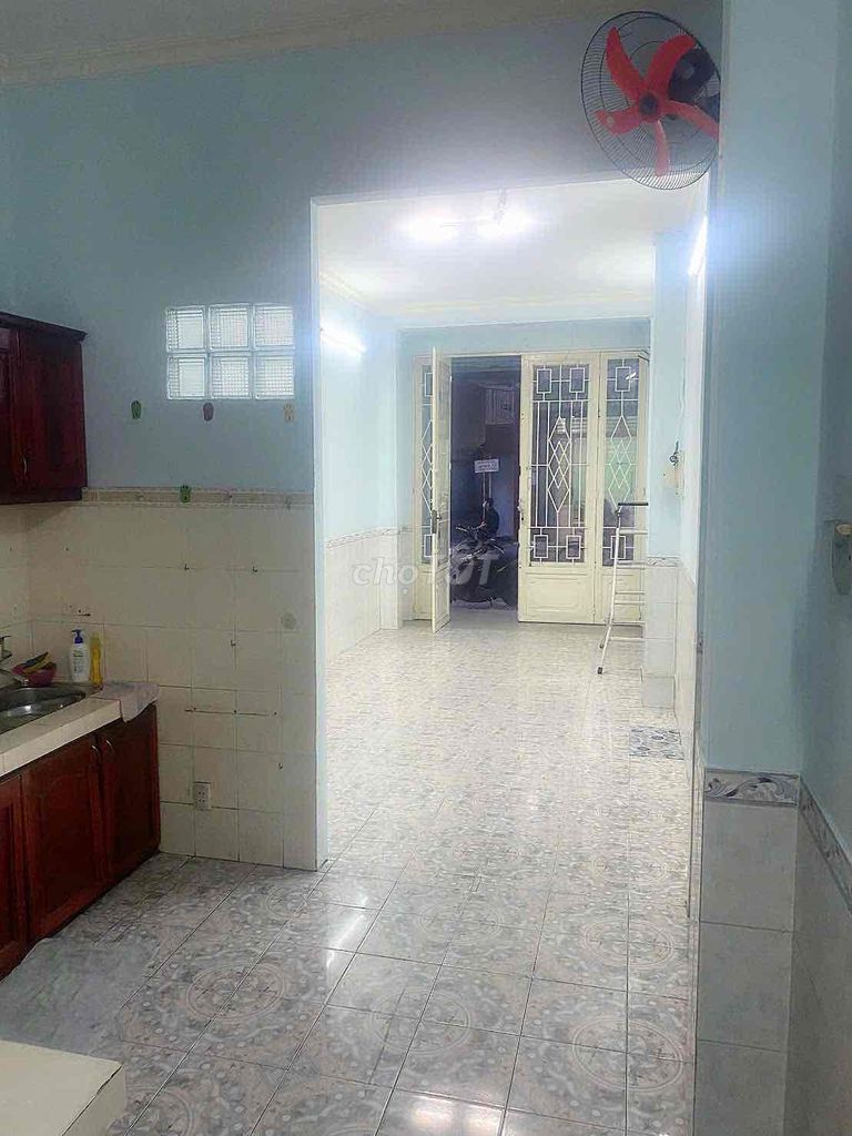 Rent the original house, Mrs. County, 4th floor, 0-3 x 12m, 4th floor, 5 bedroom, 4-4 bathroom, 10th floor.