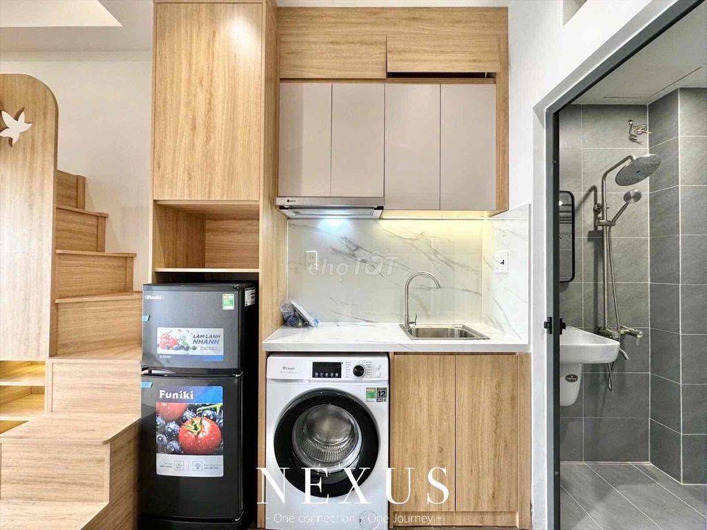 The mini apartment has opened - full interior at seven straight straight-up