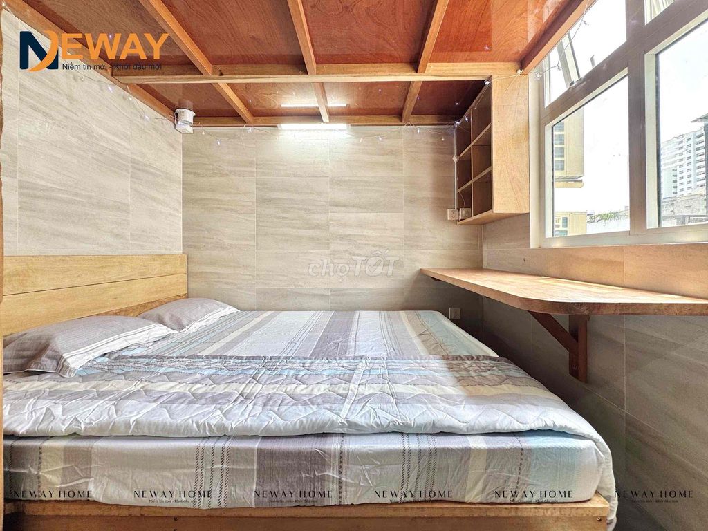 Open up the new apartment, build a new microbe between Tân Phú's laps.