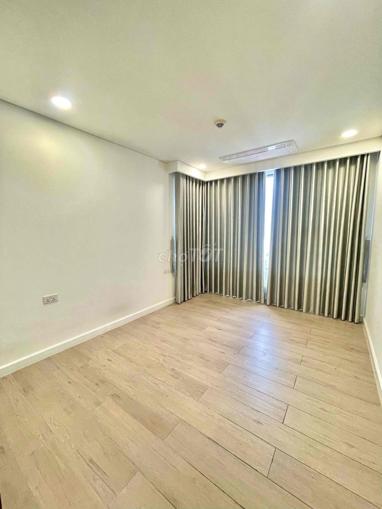 Get the Kingdom to 2 bedrooms - ntcb House empty