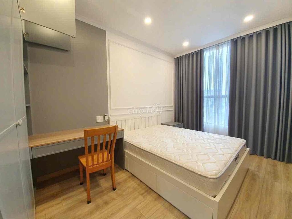 Garden Gate 3 bedrooms 2 toilets. It's near Tan Son Nhut