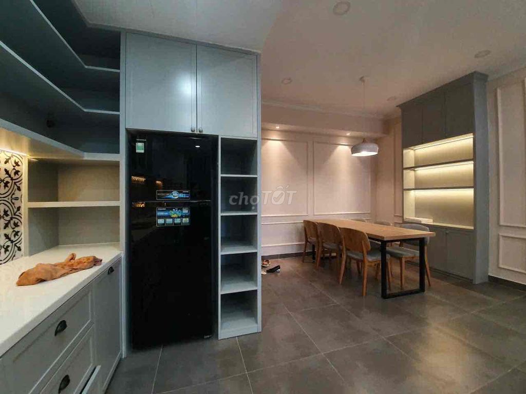 Rent Garden Gate 3 bedrooms 2 full interior toilets, 25 million in shape.