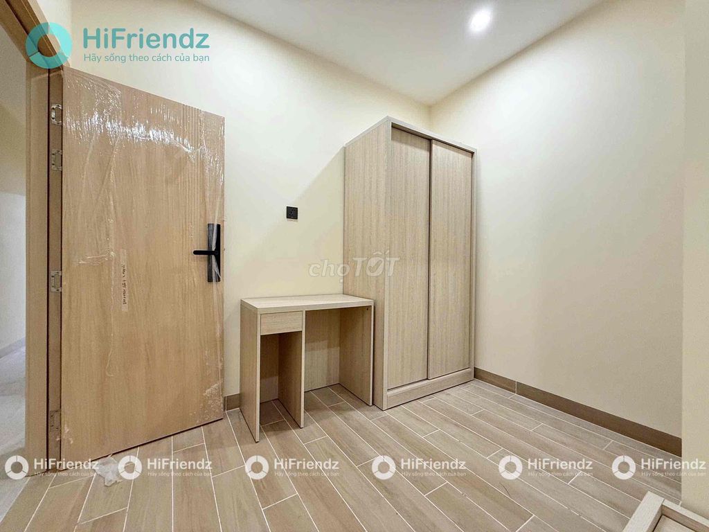 renting new studios to the full-level furniture near the post office.