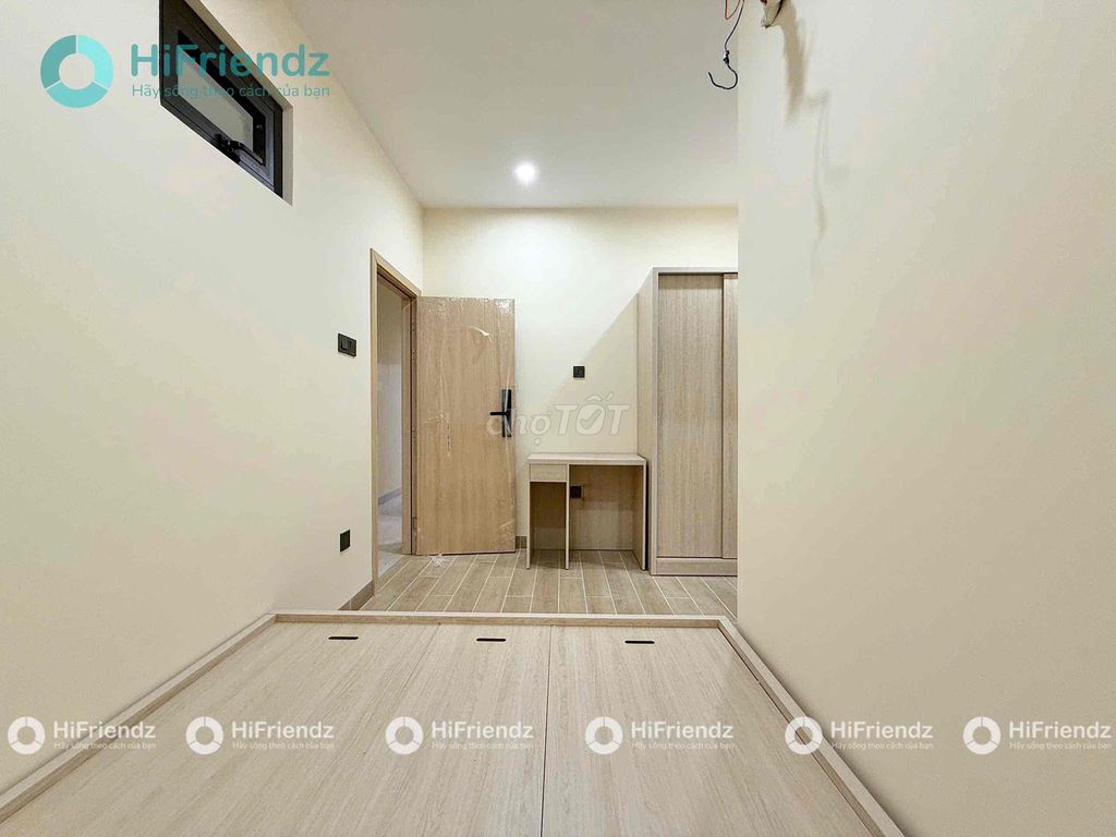 renting new studios to the full-level furniture near the post office.