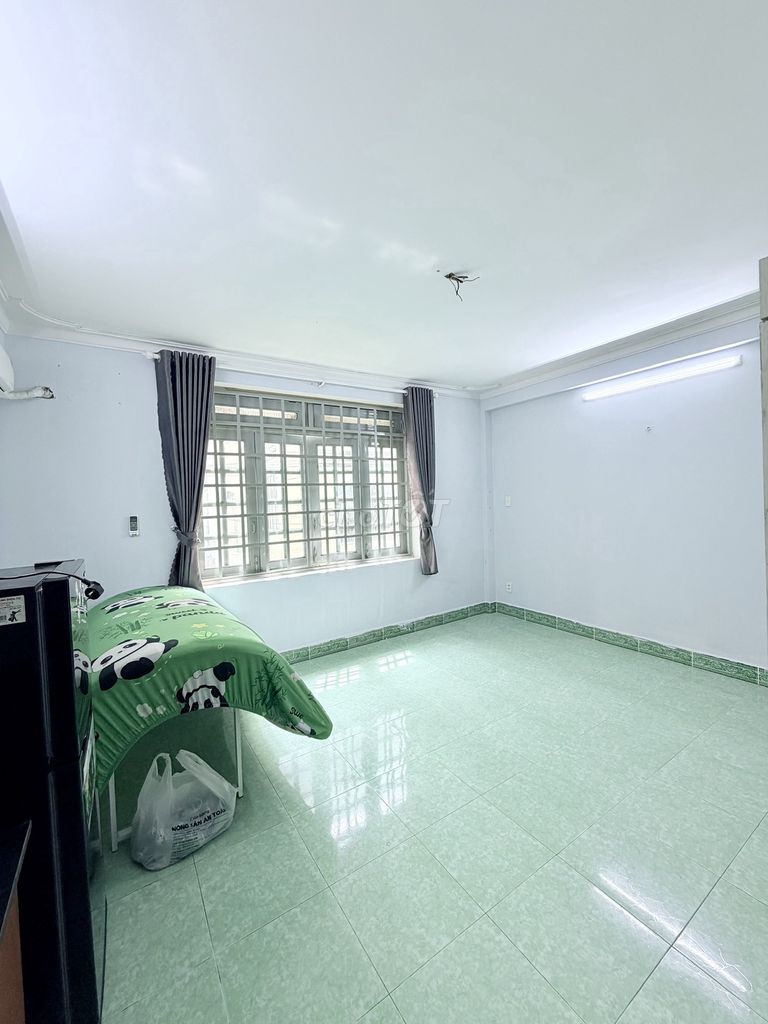 The District studio 10- Full interior - five million a month.