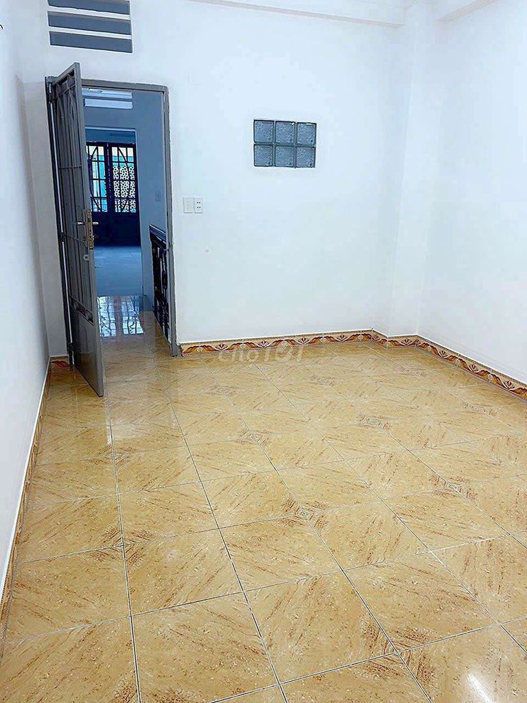 Renting the entire Tân Vĩnh street deposit, 4th.