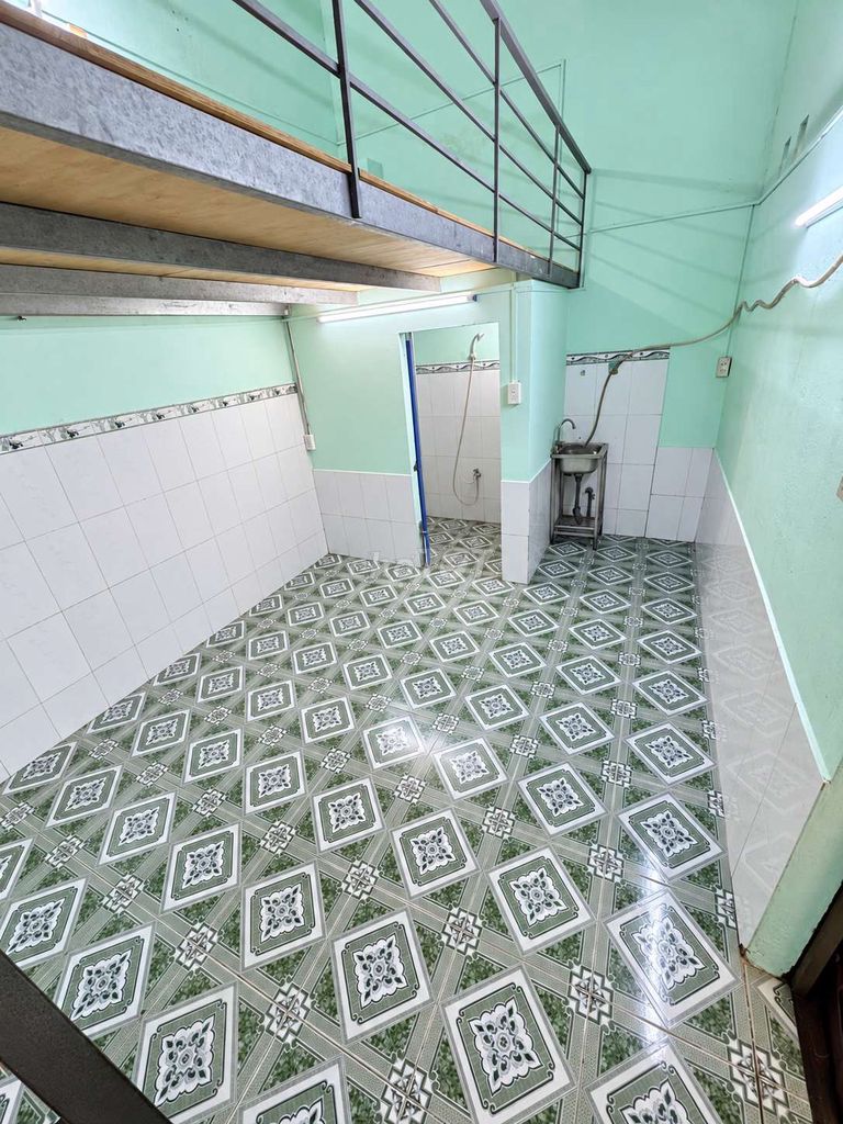 Rent an alley room near Bình Trị Đông.