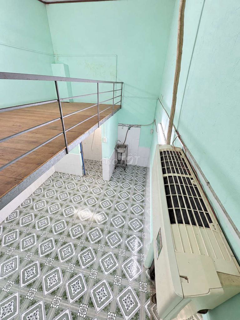 Rent an alley room near Bình Trị Đông.