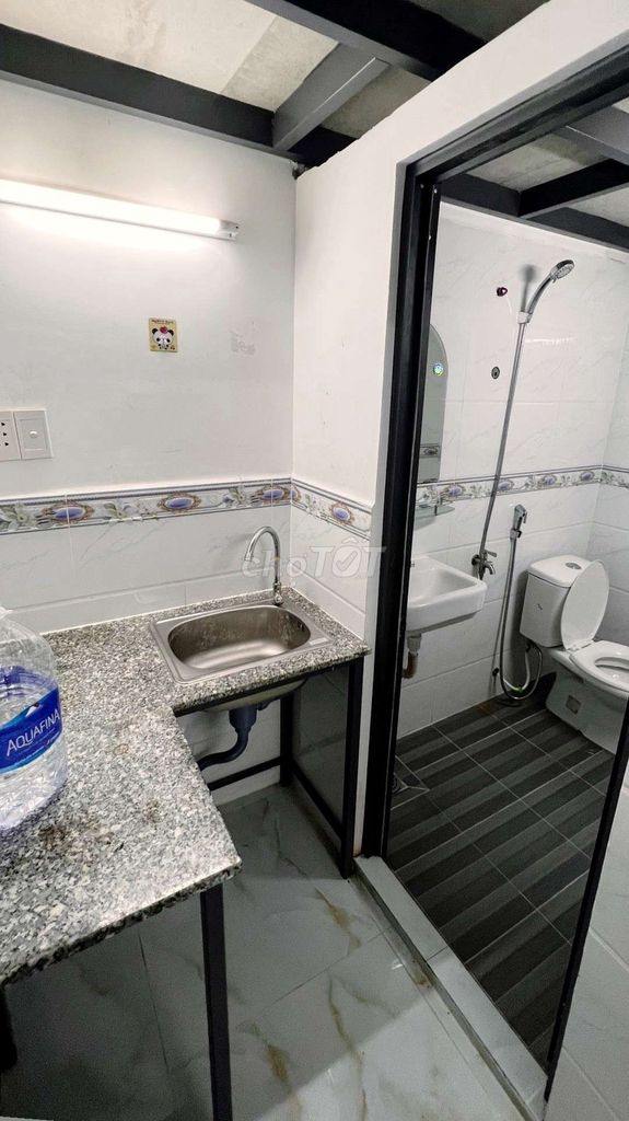 Rent a new room clean clean the basic car alley.