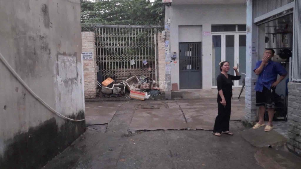 Hương Lộ 3 Alley (4 x18 meters), one floor, two bedroom 2 toilets
