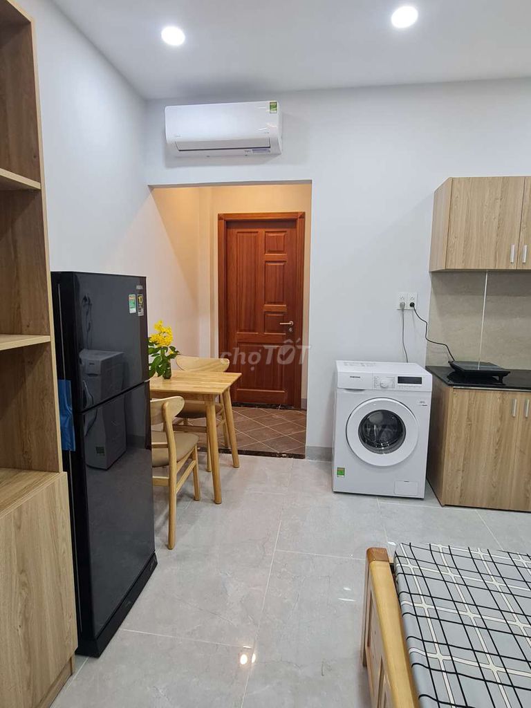 Rent the 30 M2 service apartment, full interior of the 7th.