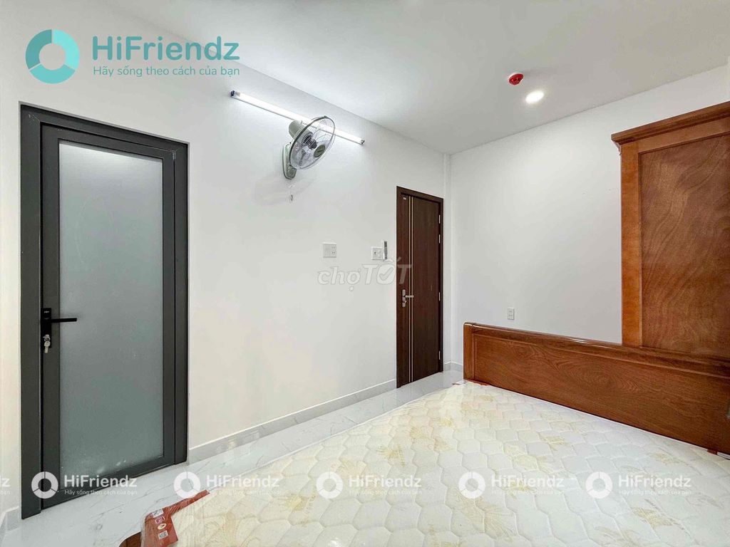 The studio's only 100 percent - full interior - elevator near the divy chain
