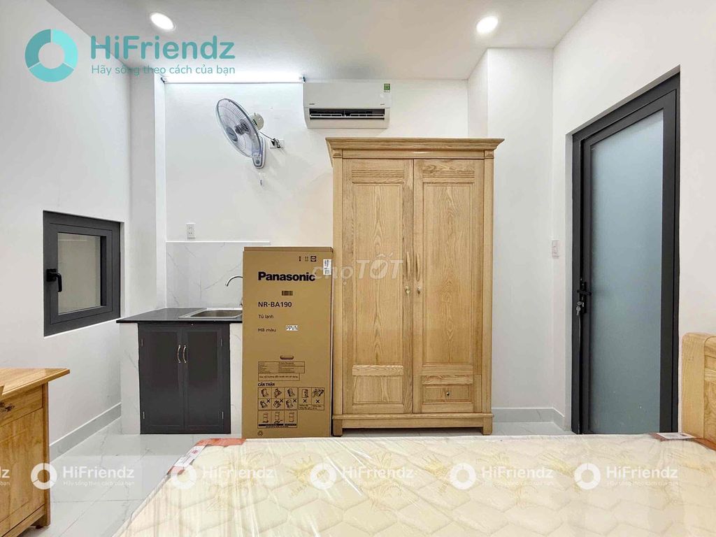 The studio's only 100 percent - full interior - elevator near the divy chain