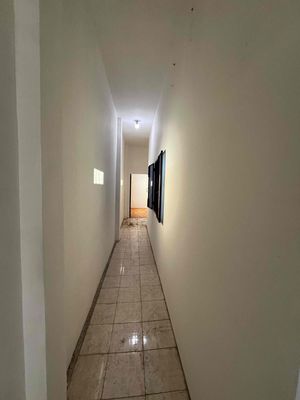 Rent a Nvq house. 5 meters x 30 meters. One floor. Three bedrooms. It's 25 million.