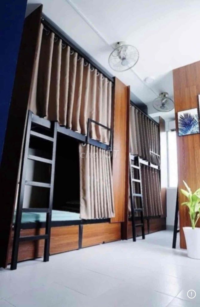 His dorms, 1.3 million, security, comfort, have included electricity -- close to Uth University, hutech.