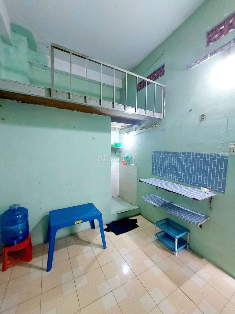 A room for comfortable, secure streets.