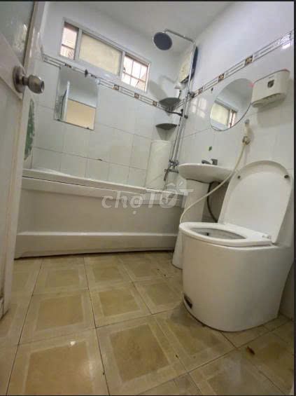 We need to rent the City of Q apartment. Bình Tân