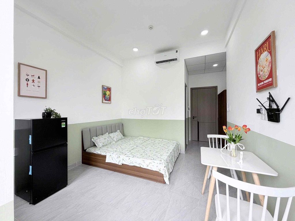 The balcony studio is located in Phan Bá Vành - near the diamond island