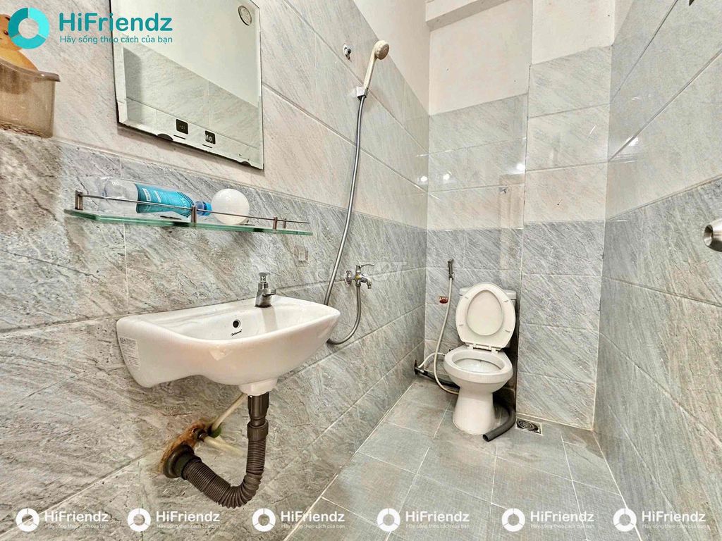 Rent-- service apartment--right Lạc Long Quân - full high-end furniture