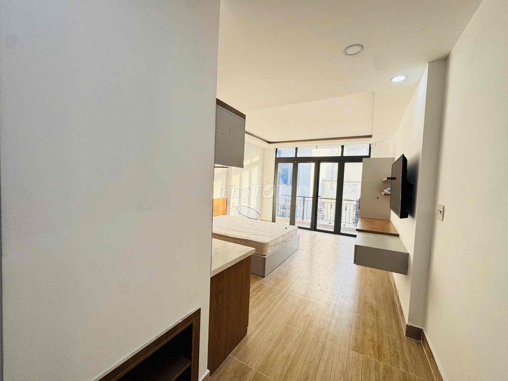 Nguyễn Thái Bình advanced service apartment full of bau vip balcony furniture