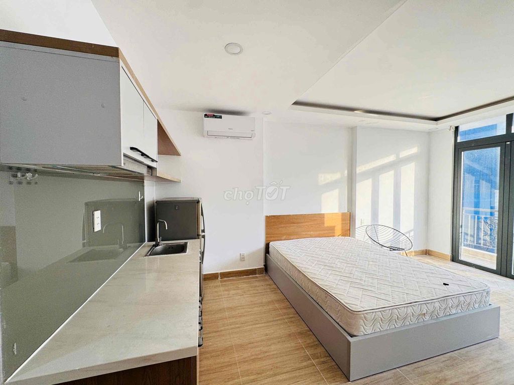 Nguyễn Thái Bình advanced service apartment full of bau vip balcony furniture