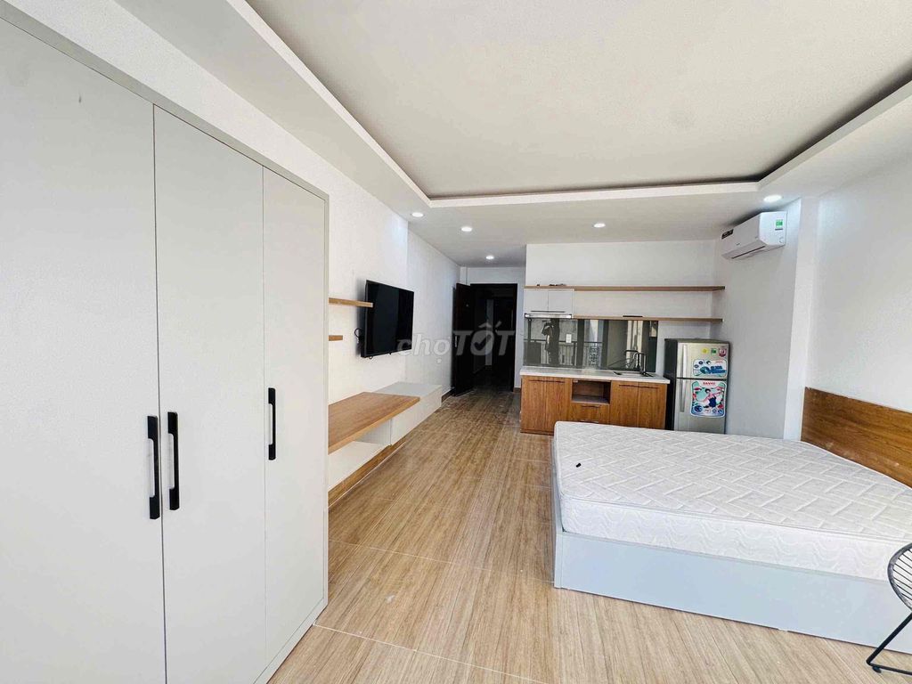Nguyễn Thái Bình advanced service apartment full of bau vip balcony furniture