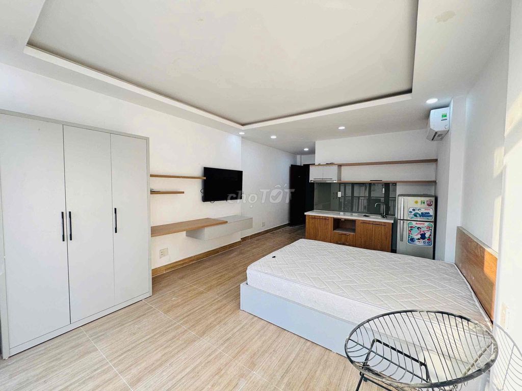 Nguyễn Thái Bình advanced service apartment full of bau vip balcony furniture
