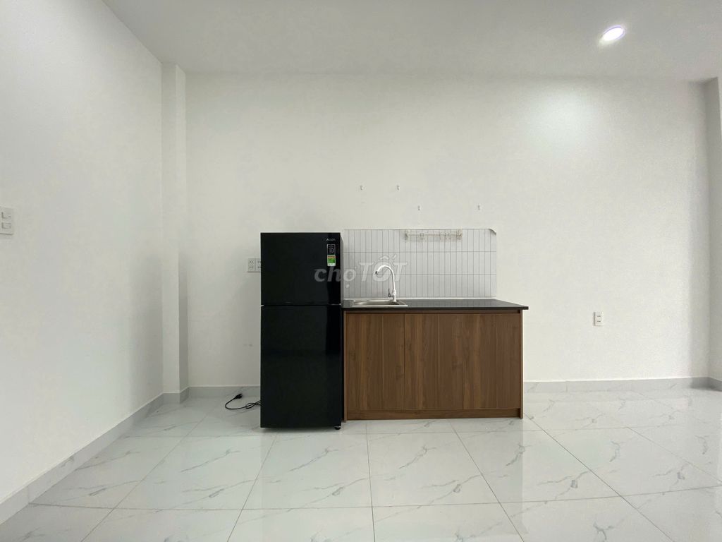 Renting a balcony apartment, 100 percent new in Hương Lộ 3 right here in ALS Tân Phú.