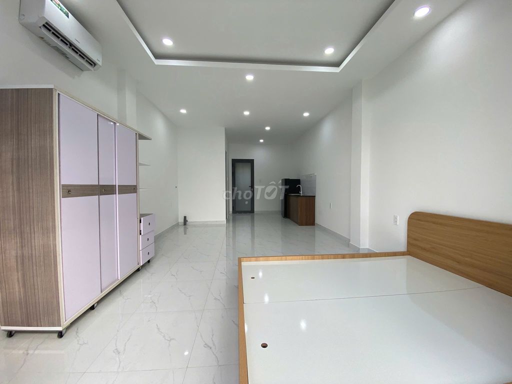 Renting a balcony apartment, 100 percent new in Hương Lộ 3 right here in ALS Tân Phú.