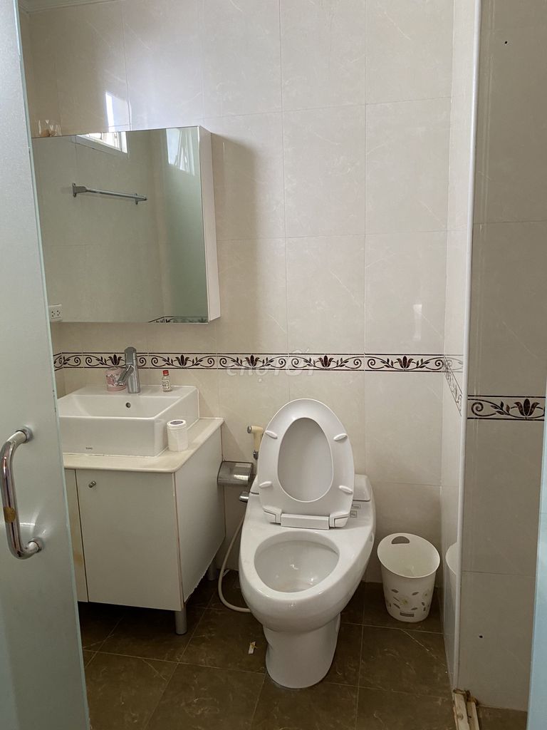 Rent The Flemington District 11 – 100 M2 (3 bedroom - 2 toilets) - 15 million