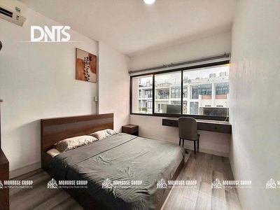 2 Bedrooms Full Seven.