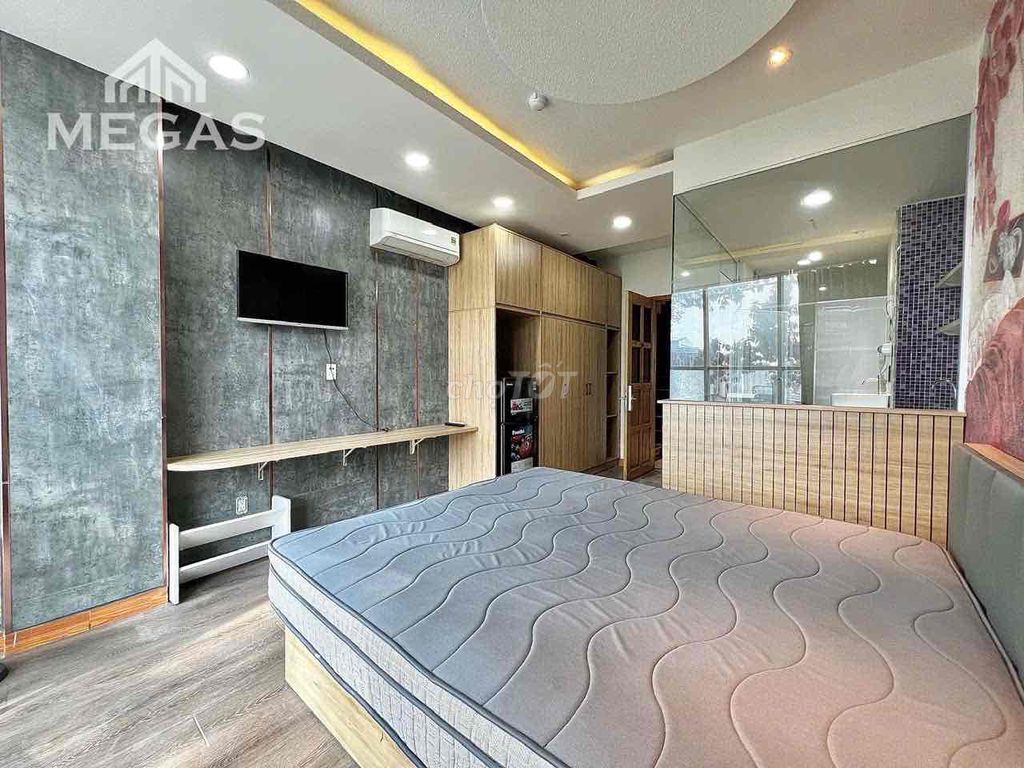 The area's full-view apartment: East Market-Bv Hùng Vương