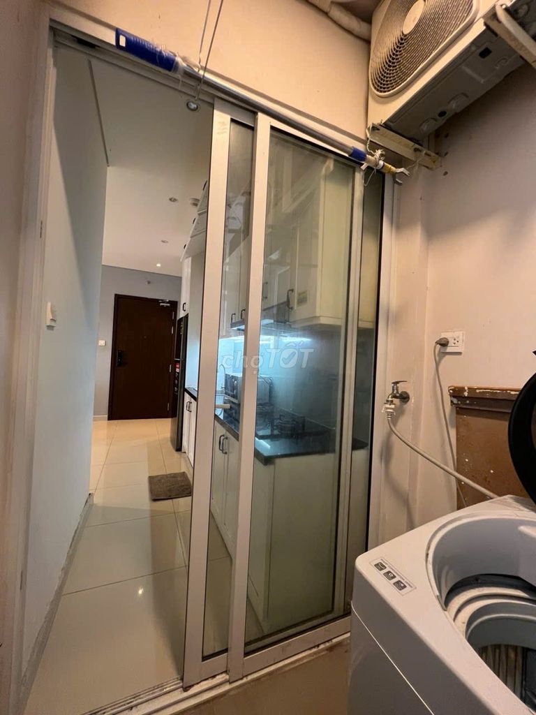 Dragon Hill 2 for two bedrooms. One toilet. 52 M2 for 9.5 million.