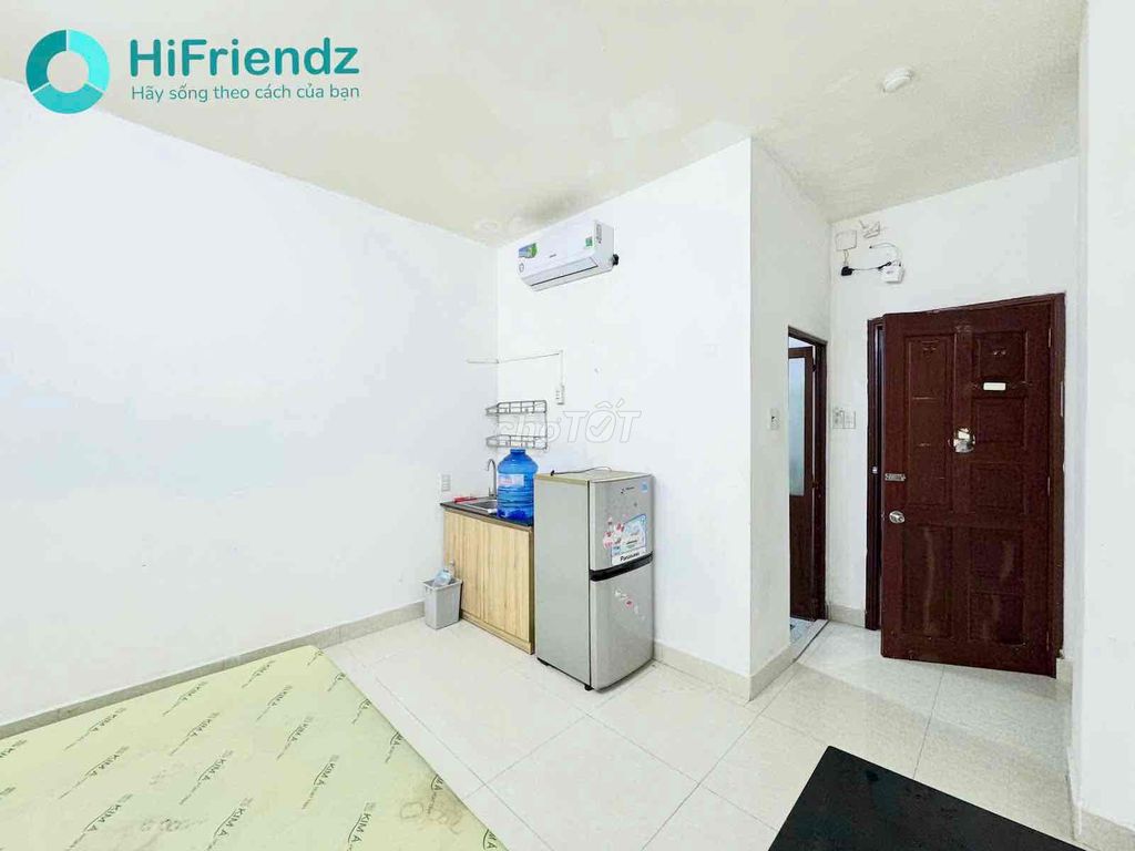 Renting mini apartments right at the University of Lion Five.