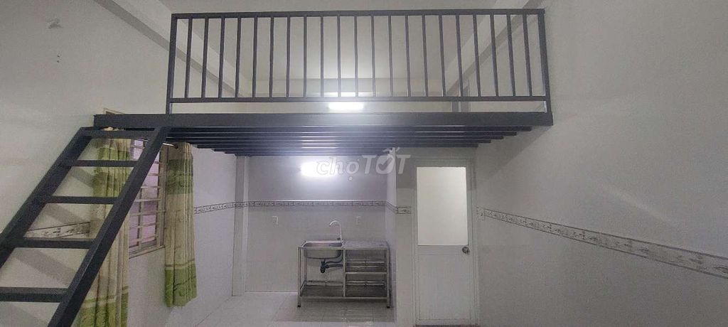 upper level