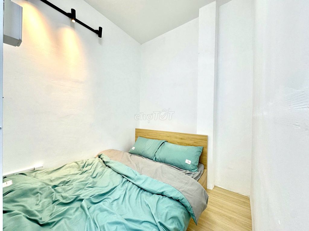 Rent two rooms full of furniture, private washing machines, elevators right here.