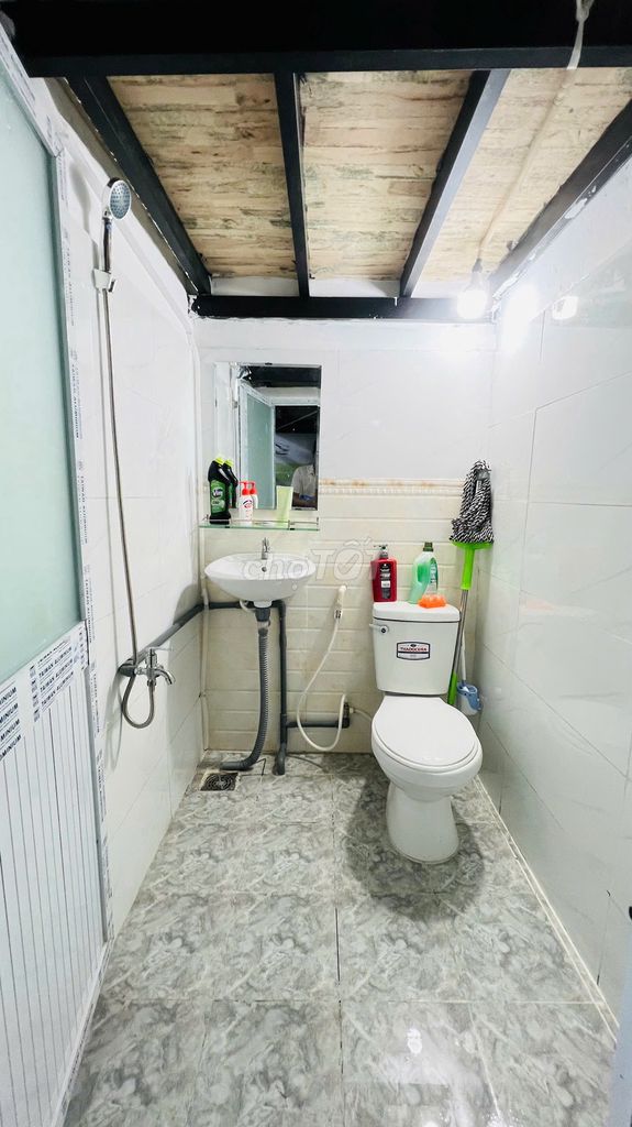 It's the owner who rents the guard room near the mid-Cvpm that costs 2 million9 right now.