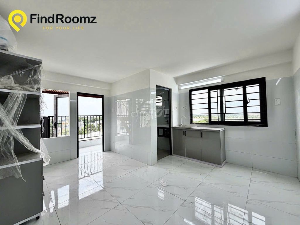 2 p balcony studio, near OEH, vlu down Nguyễn Thái Sơn.