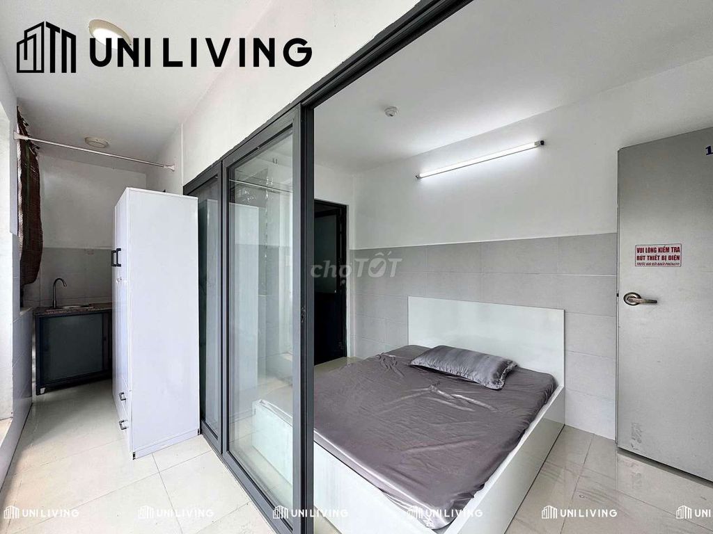 It's the owner who rents a high-end hotel-- into the building right here--the balcony.