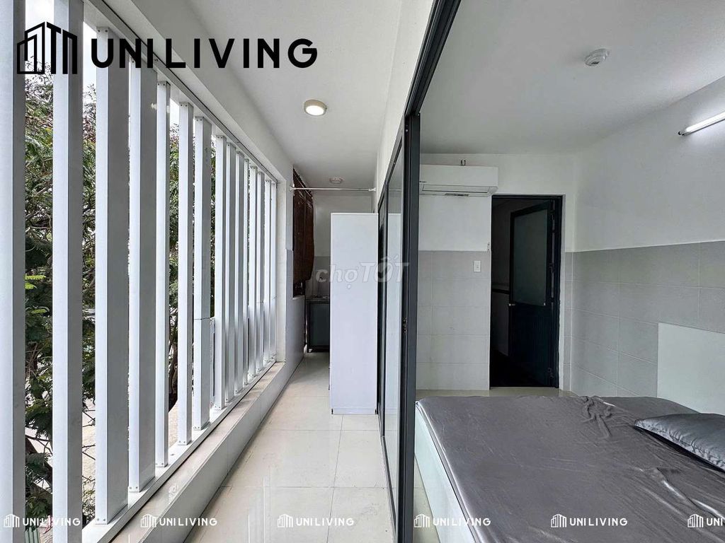 It's the owner who rents a high-end hotel-- into the building right here--the balcony.