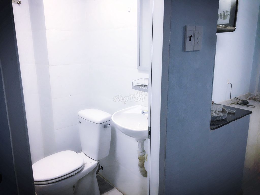 It's like the market. She understands the kitchen, the toilet, the balcony.